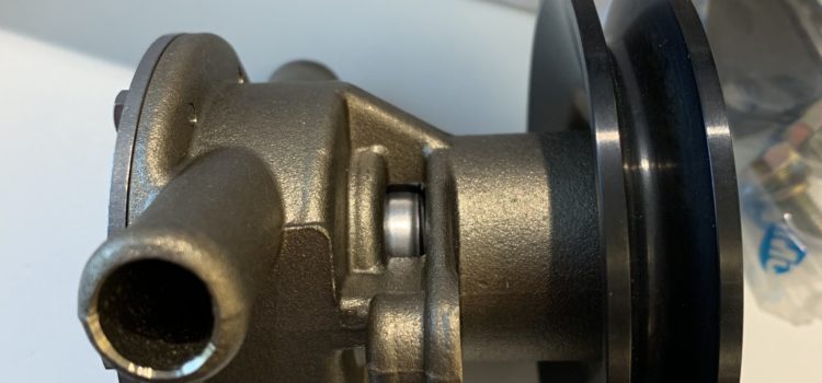 Replacing the raw water pump – 2/2 Replacing the raw water pump – 2/2