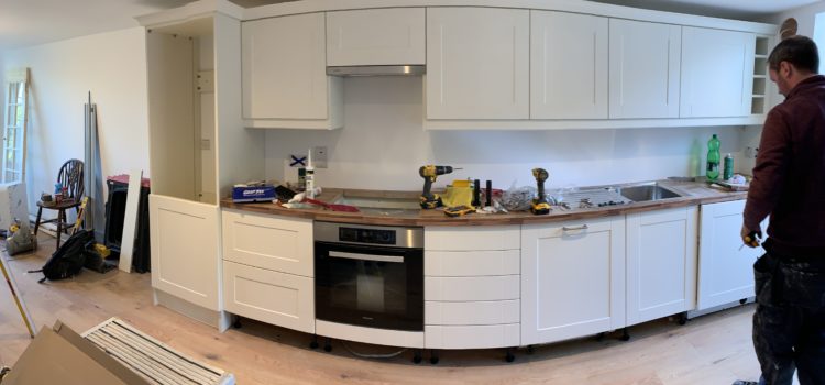 It’s a kitchen! It’s a kitchen!