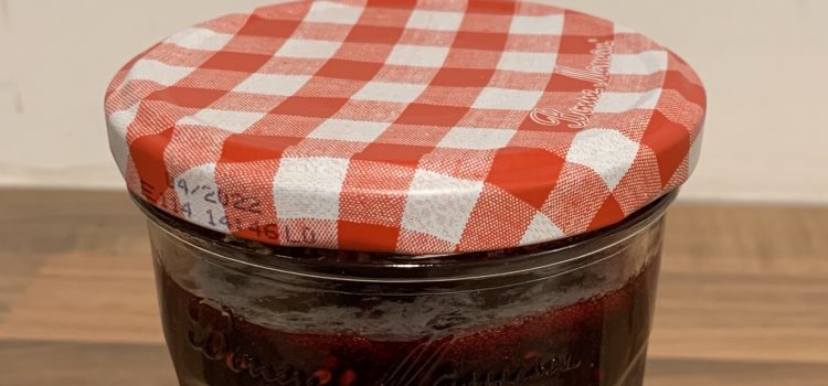 Turning berries into jam Turning berries into jam